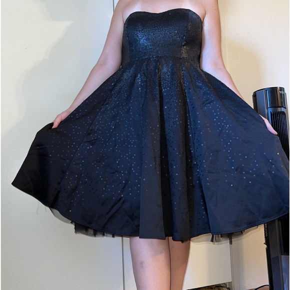 torrid homecoming dresses Blue Spaghetti Strap V-Neck Homecoming Dresses Sparkly Lace Tiered Gra –  vigocouture main image 0